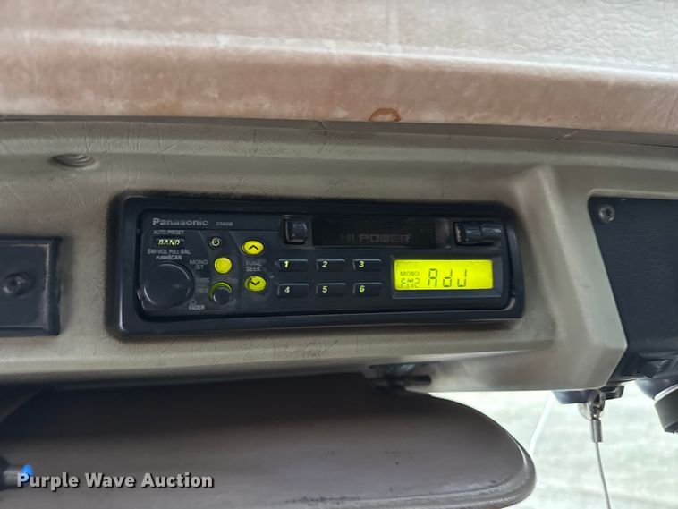 image for item DZ5213 1995 Kenworth T600 semi truck