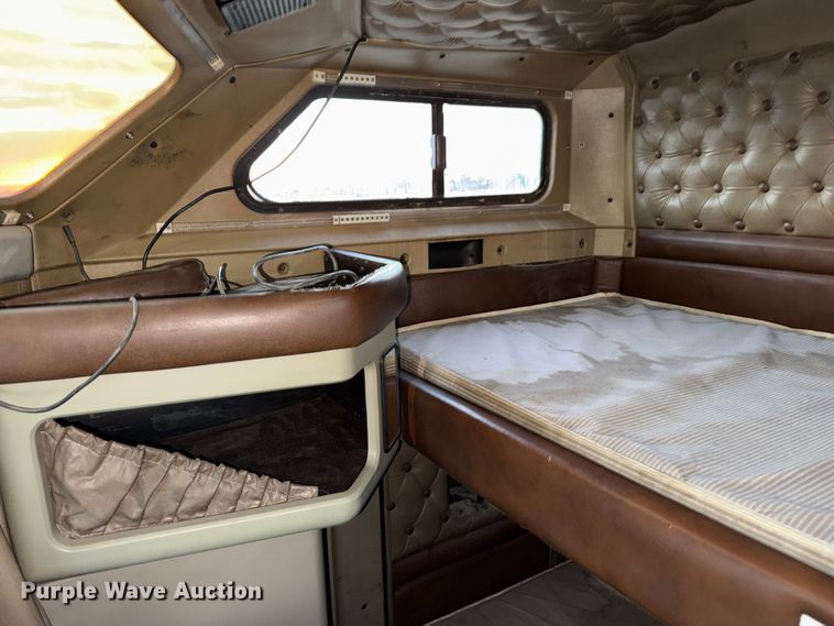 image for item DZ5213 1995 Kenworth T600 semi truck