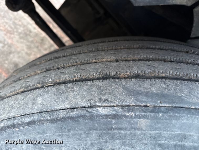 image for item DZ5213 1995 Kenworth T600 semi truck