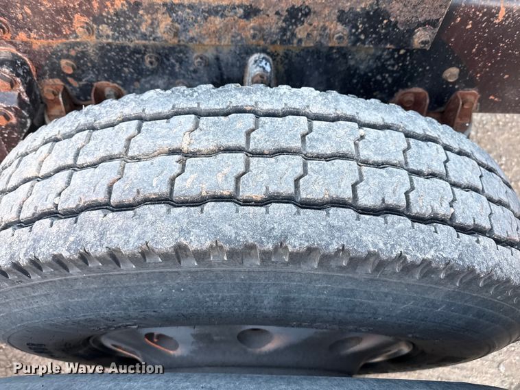 image for item DZ5213 1995 Kenworth T600 semi truck