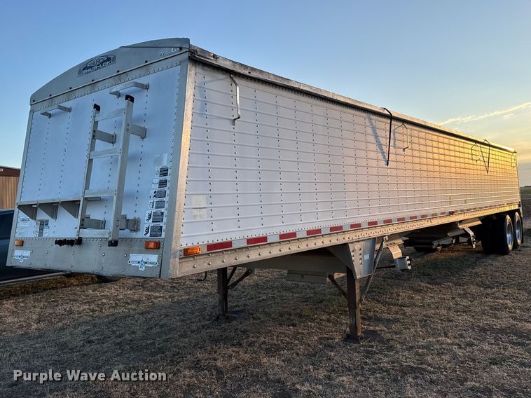 image for item DZ5216 1999 Wilson DWH-400C grain trailer