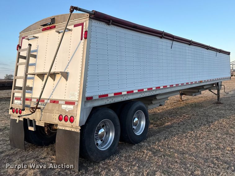 image for item DZ5216 1999 Wilson DWH-400C grain trailer