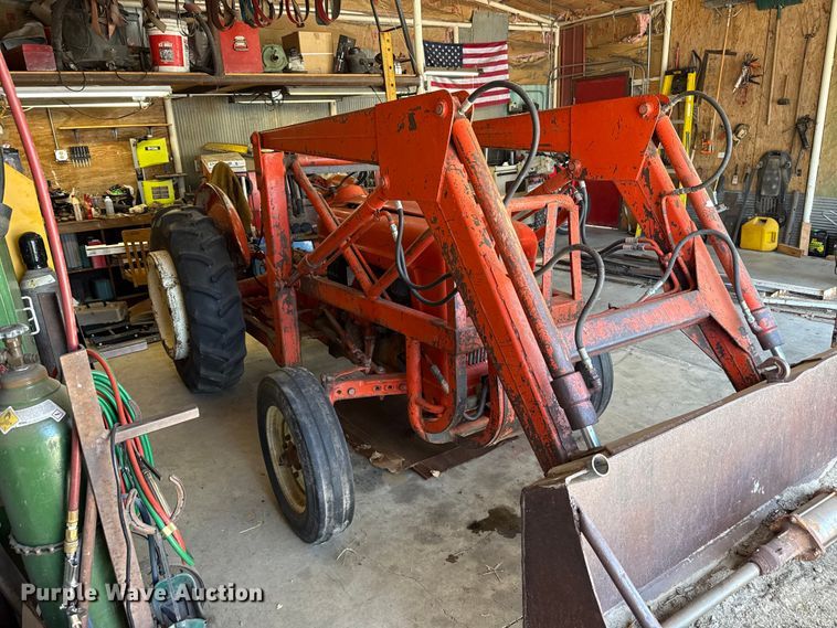 image for item DZ5276 1959 Ford 641 tractor