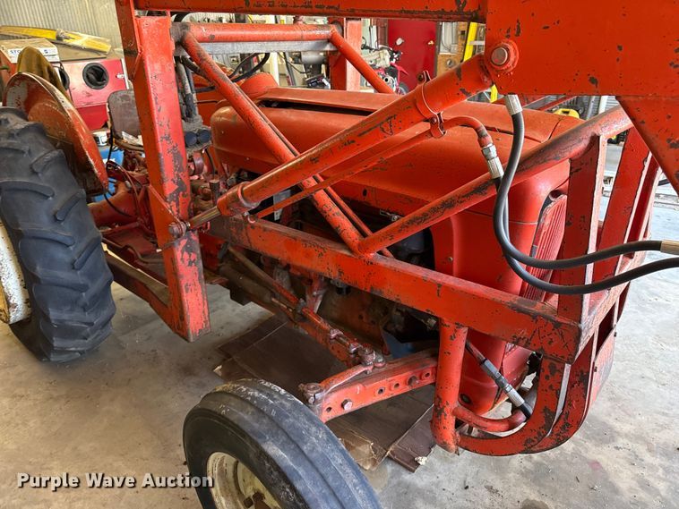 image for item DZ5276 1959 Ford 641 tractor