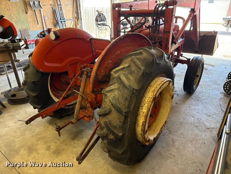 image for item DZ5276 1959 Ford 641 tractor