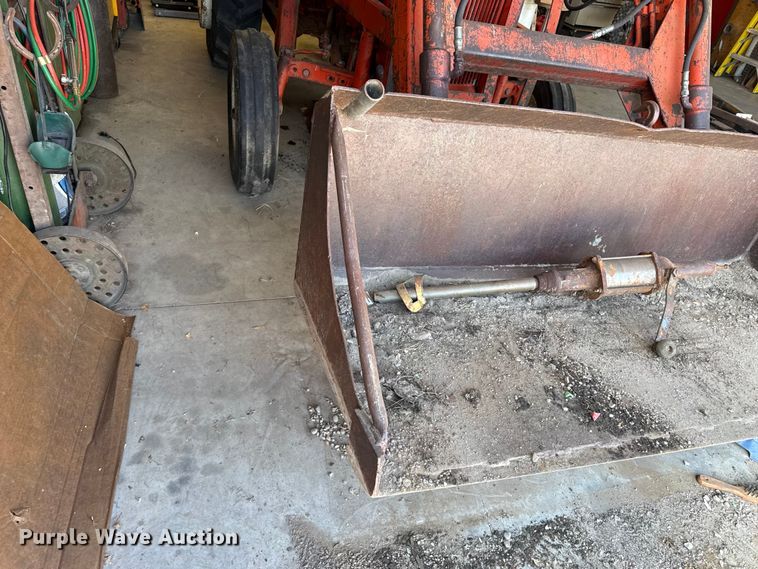 image for item DZ5276 1959 Ford 641 tractor