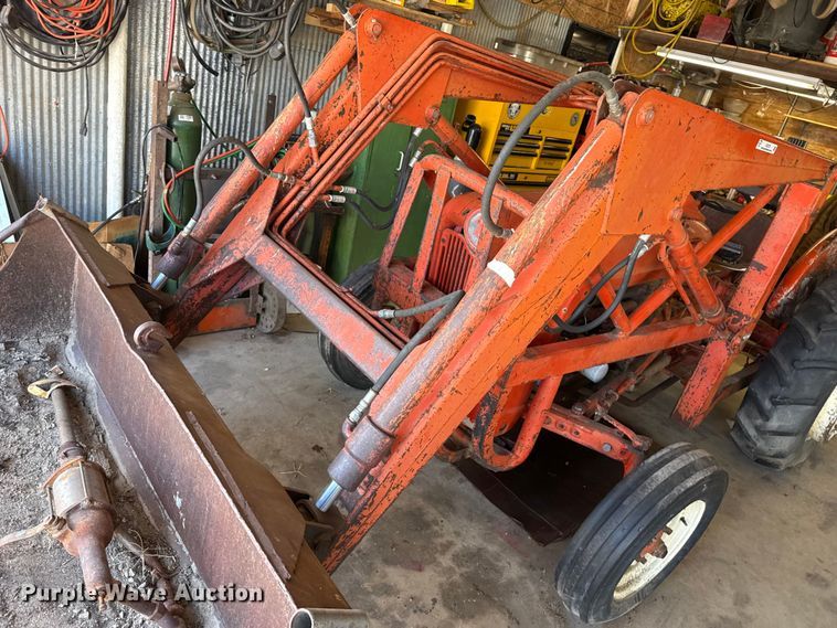 image for item DZ5276 1959 Ford 641 tractor