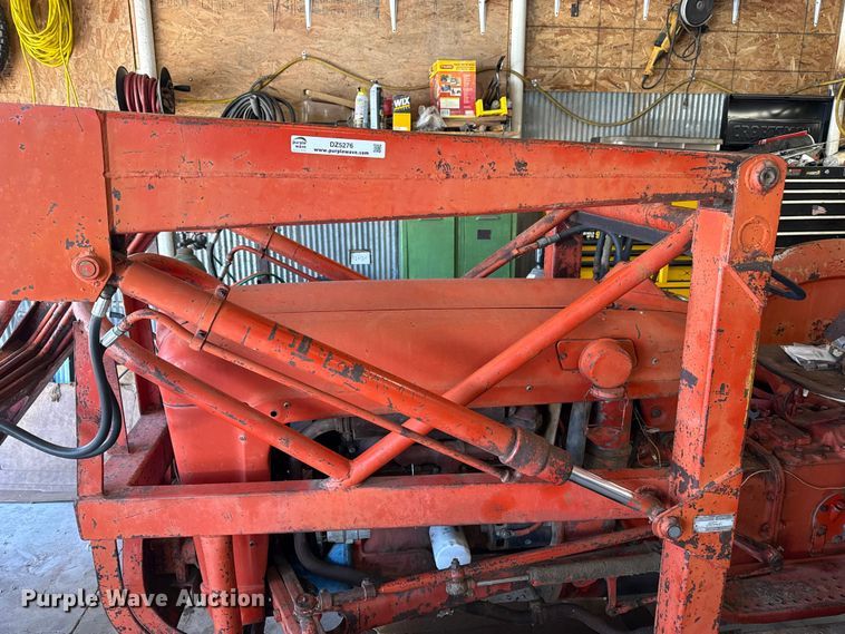 image for item DZ5276 1959 Ford 641 tractor