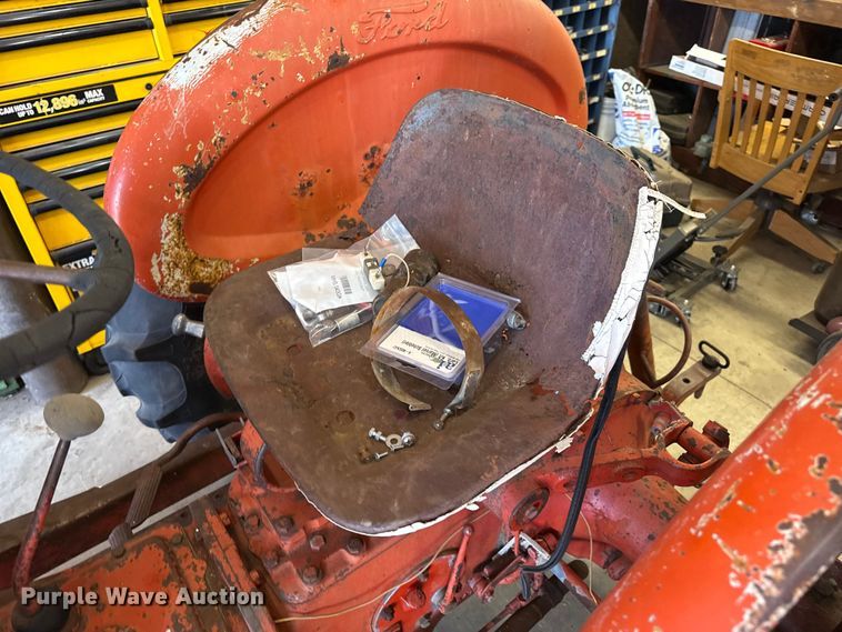 image for item DZ5276 1959 Ford 641 tractor