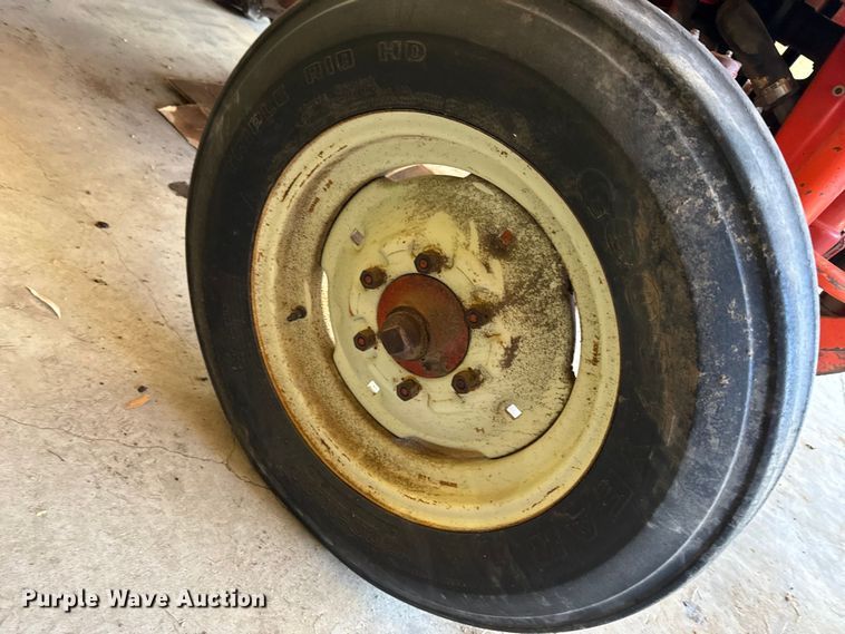 image for item DZ5276 1959 Ford 641 tractor