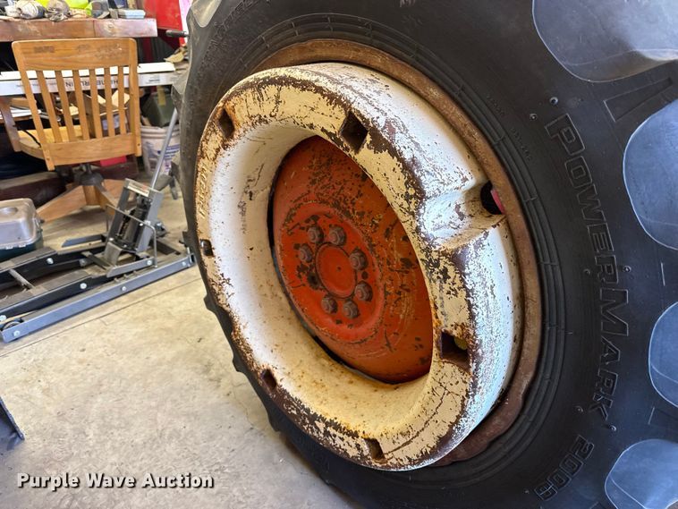 image for item DZ5276 1959 Ford 641 tractor