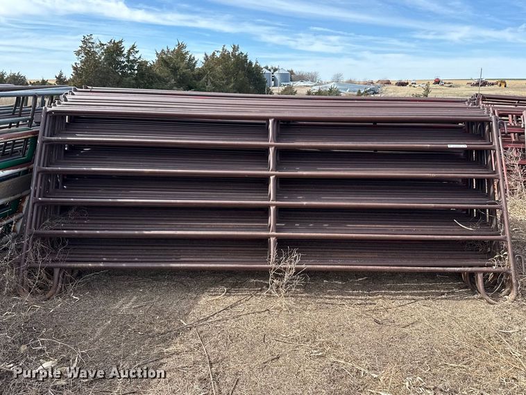 image for item DZ5300 (33) Grainfield Supply livestock panels