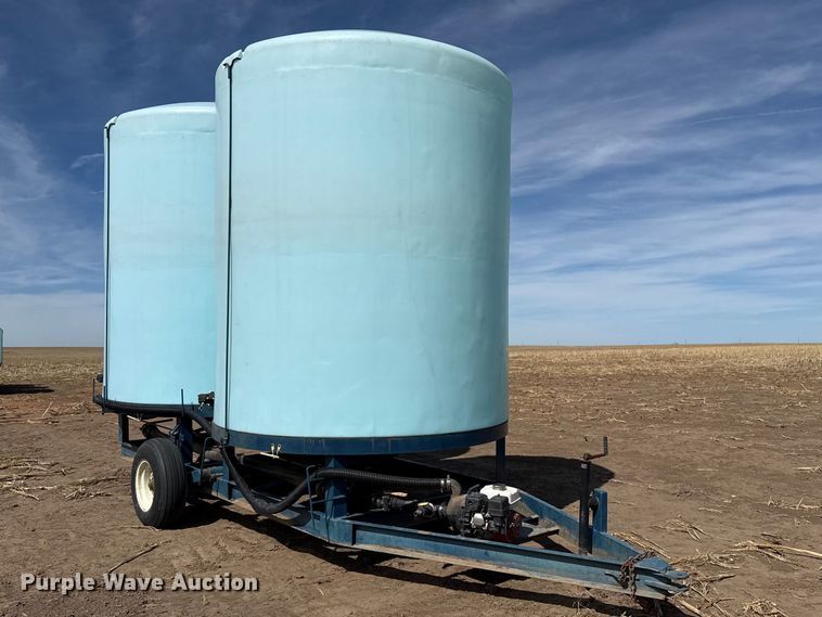 image for item DZ5304 Skiles Industries nurse tank trailer