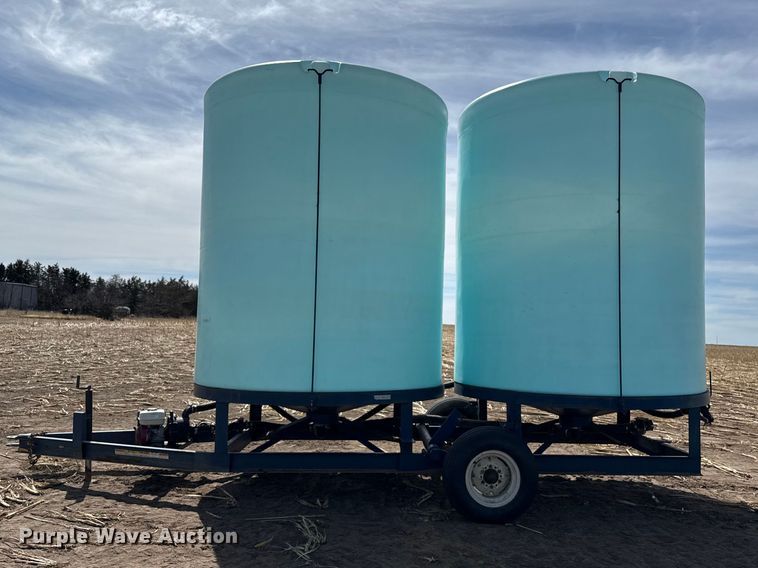 image for item DZ5304 Skiles Industries nurse tank trailer