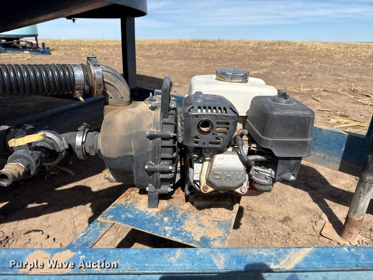 image for item DZ5304 Skiles Industries nurse tank trailer