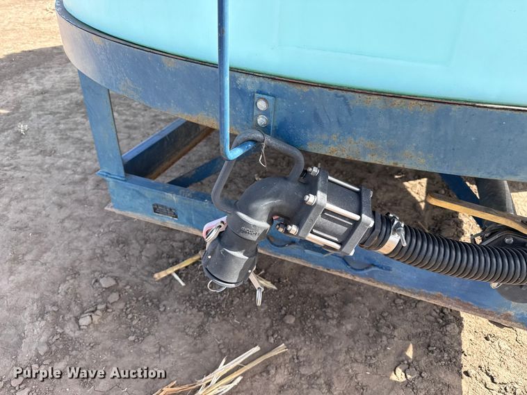 image for item DZ5304 Skiles Industries nurse tank trailer