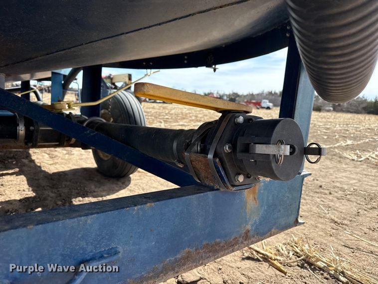 image for item DZ5304 Skiles Industries nurse tank trailer