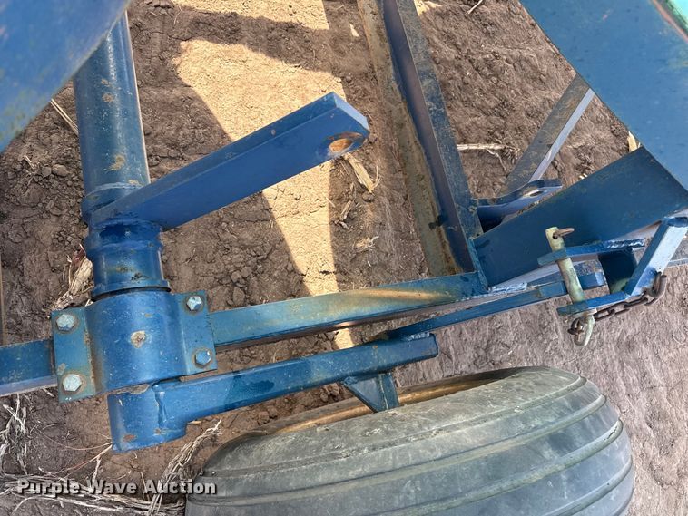 image for item DZ5304 Skiles Industries nurse tank trailer