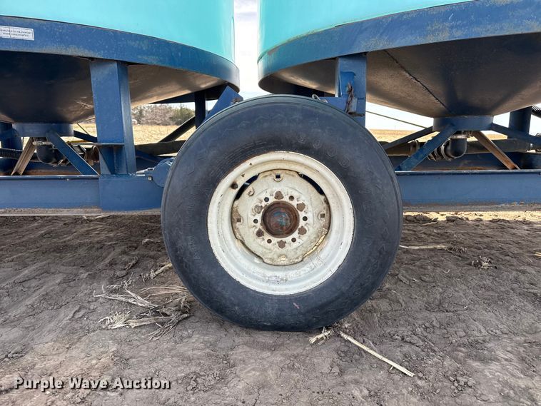 image for item DZ5304 Skiles Industries nurse tank trailer