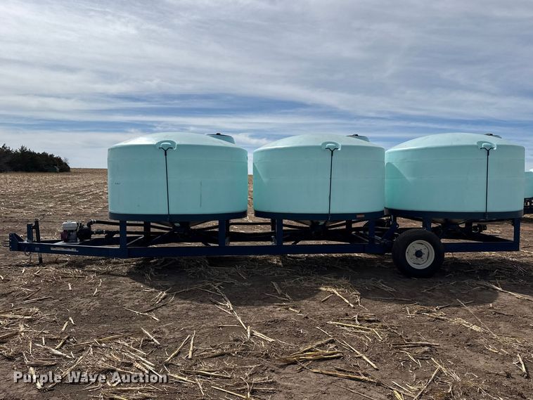 image for item DZ5305 2013 Skiles Industries nurse tank trailer