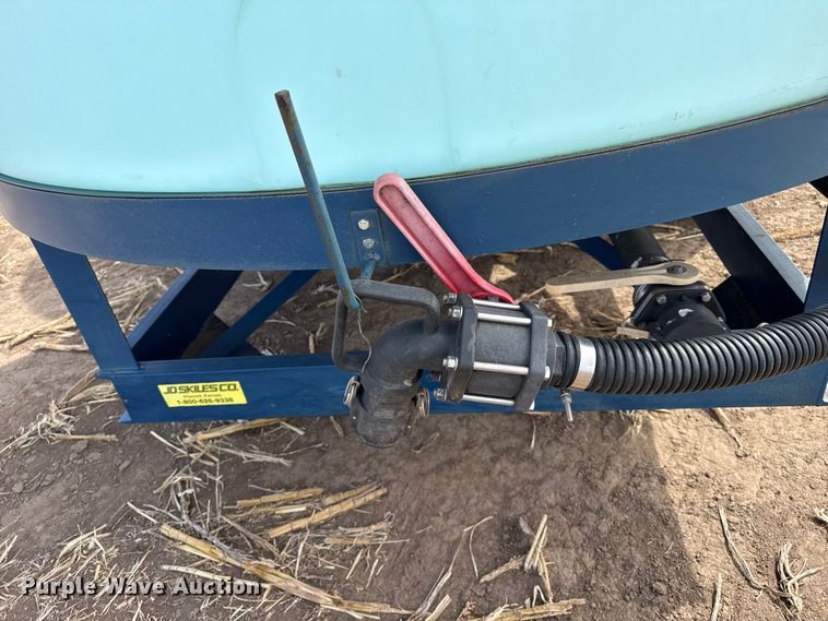 image for item DZ5305 2013 Skiles Industries nurse tank trailer