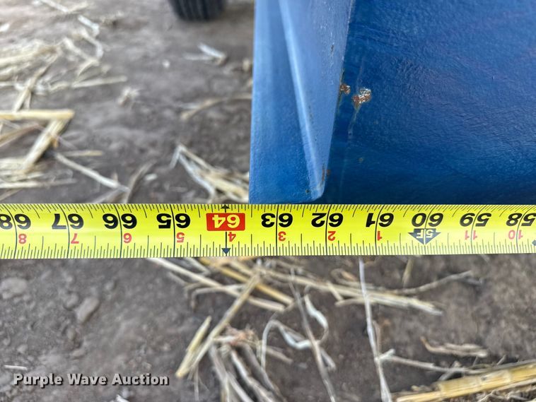 image for item DZ5305 2013 Skiles Industries nurse tank trailer