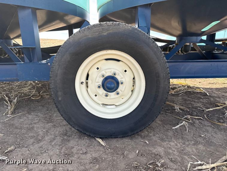 image for item DZ5305 2013 Skiles Industries nurse tank trailer