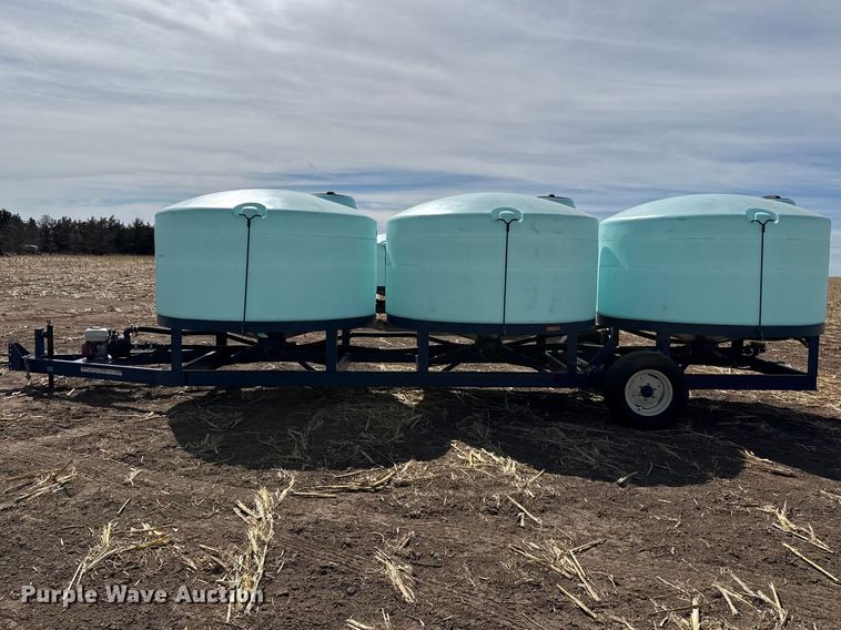 image for item DZ5306 2013 Skiles Industries nurse tank trailer