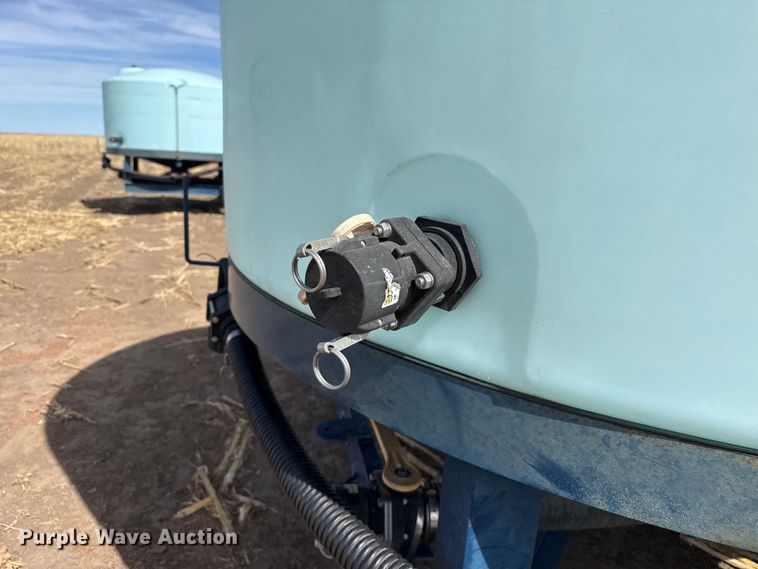 image for item DZ5307 2013 Skiles Industries nurse tank trailer