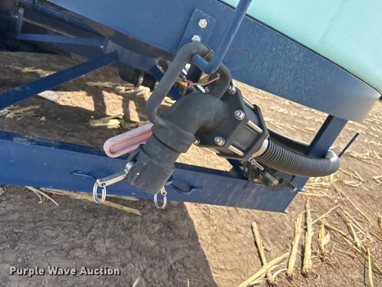 image for item DZ5307 2013 Skiles Industries nurse tank trailer