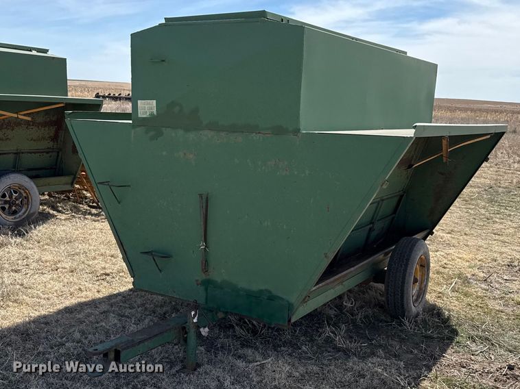 image for item DZ5310 Livestock feeders