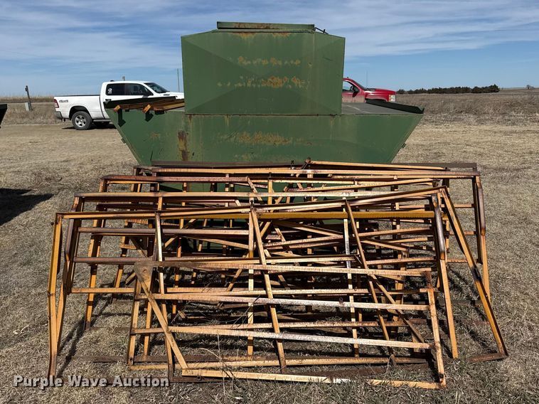 image for item DZ5310 Livestock feeders