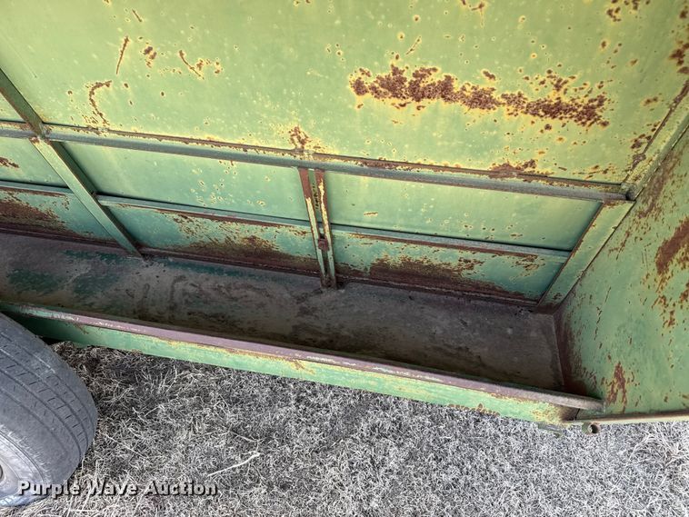 image for item DZ5310 Livestock feeders