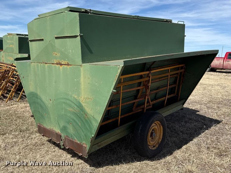 image for item DZ5310 Livestock feeders