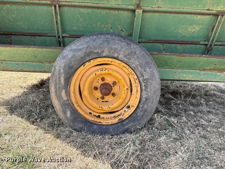 image for item DZ5310 Livestock feeders