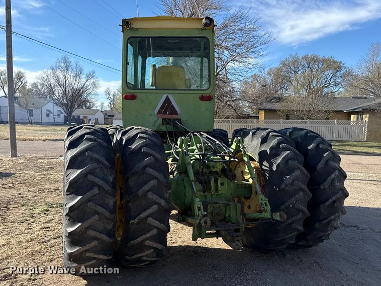image for item DZ5311 1974 John Deere 7520 4WD tractor