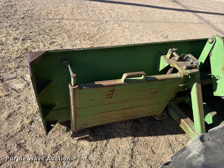 image for item DZ5311 1974 John Deere 7520 4WD tractor