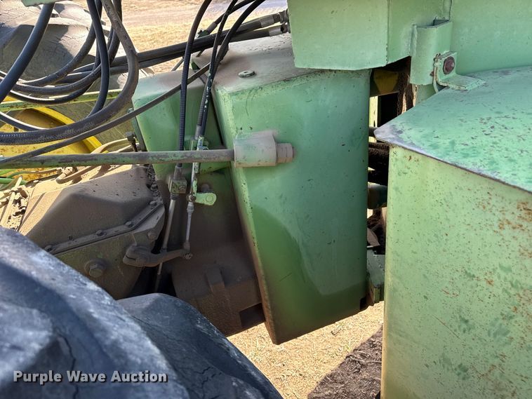 image for item DZ5311 1974 John Deere 7520 4WD tractor