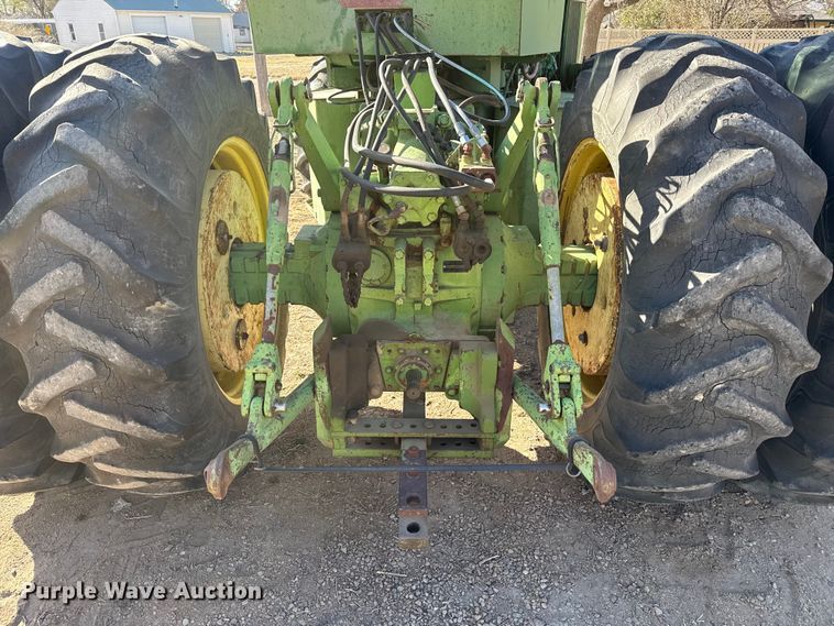 image for item DZ5311 1974 John Deere 7520 4WD tractor