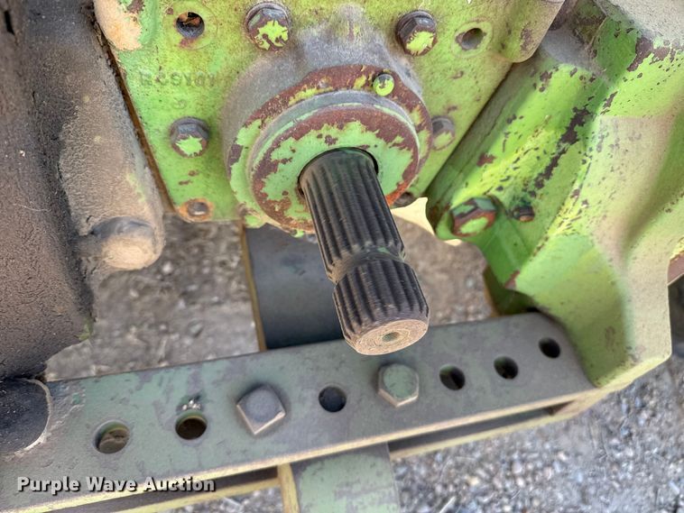 image for item DZ5311 1974 John Deere 7520 4WD tractor