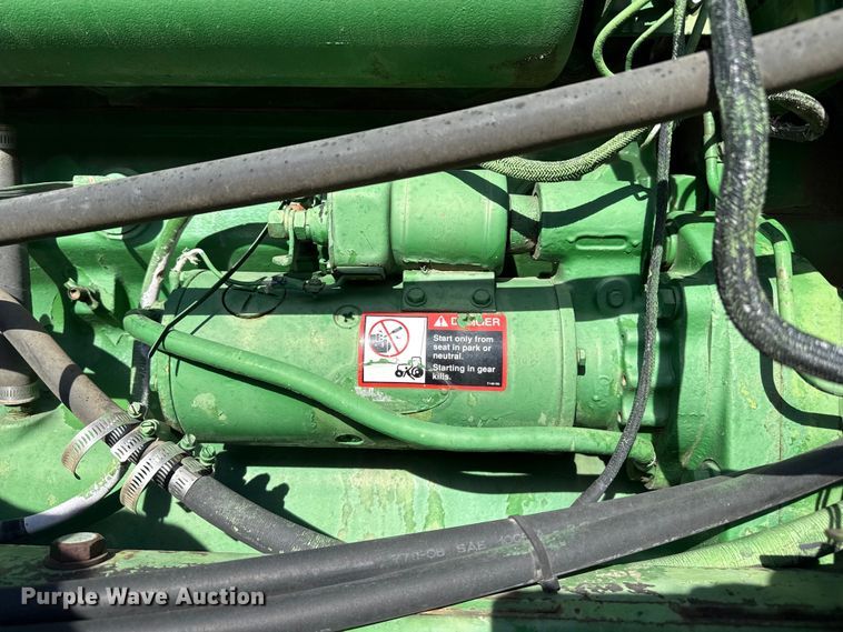 image for item DZ5311 1974 John Deere 7520 4WD tractor