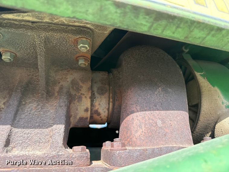 image for item DZ5311 1974 John Deere 7520 4WD tractor