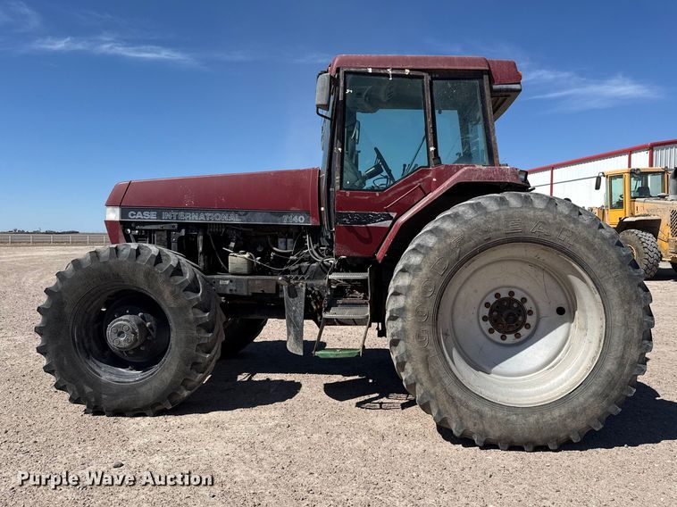 image for item DZ5312 1992 Case International 7140 MFWD tractor