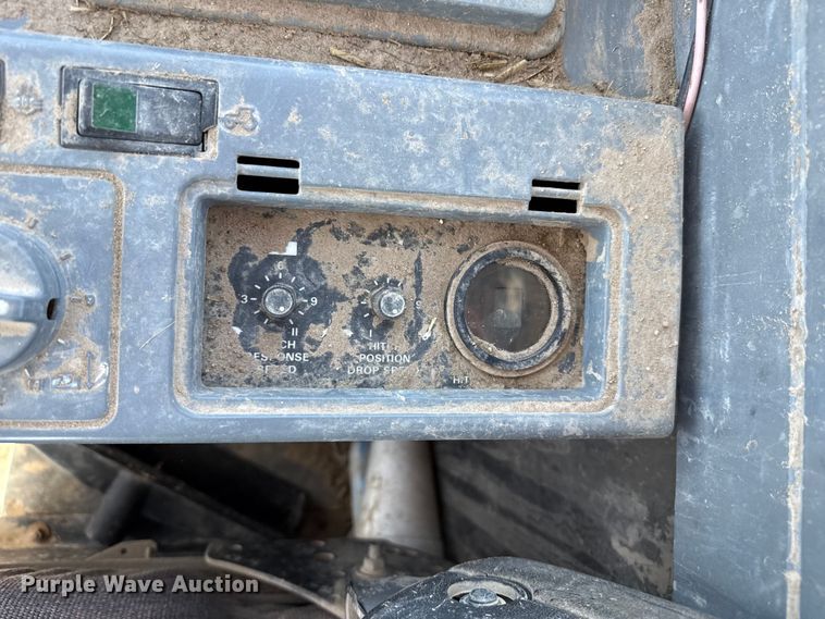 image for item DZ5312 1992 Case International 7140 MFWD tractor