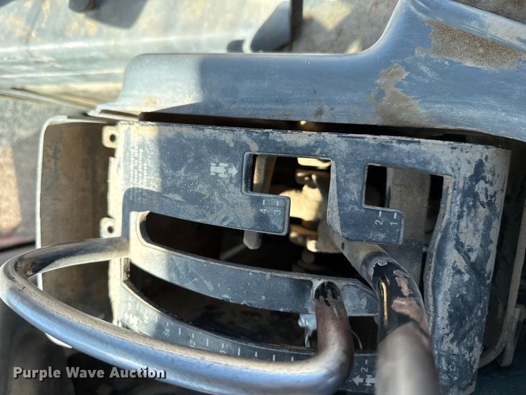 image for item DZ5312 1992 Case International 7140 MFWD tractor