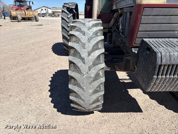 image for item DZ5312 1992 Case International 7140 MFWD tractor