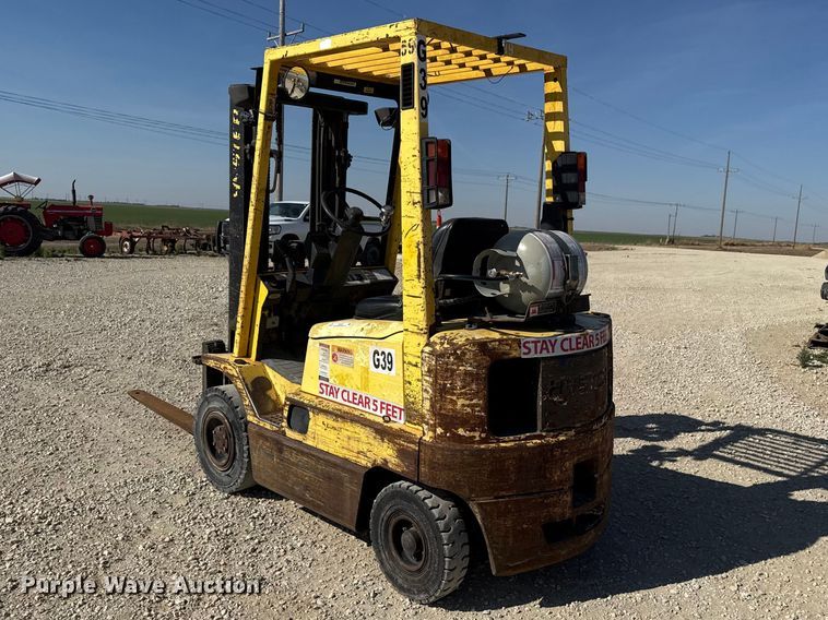 image for item DZ5321 Hyster H30XM forklift