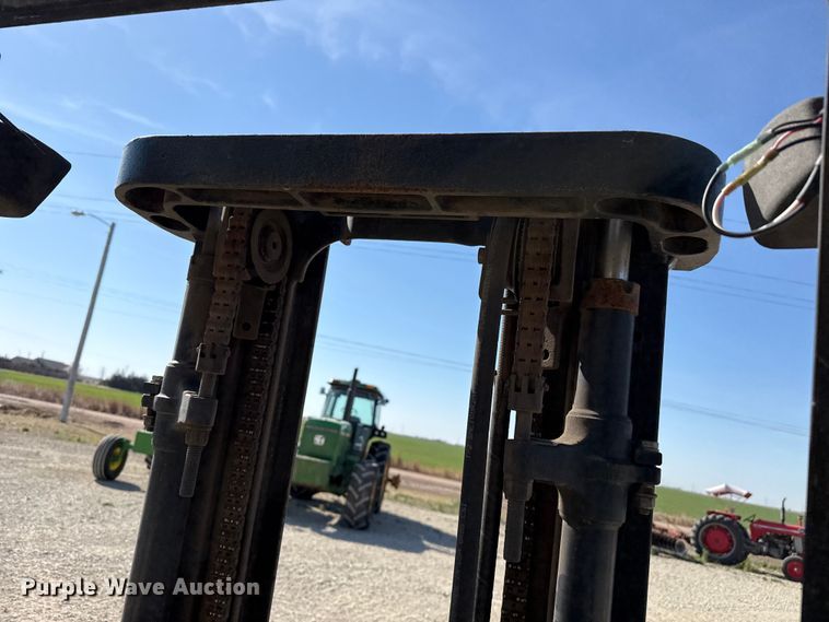 image for item DZ5321 Hyster H30XM forklift