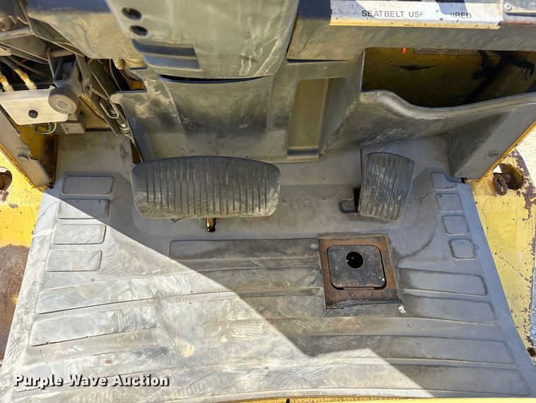 image for item DZ5321 Hyster H30XM forklift