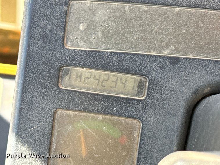 image for item DZ5321 Hyster H30XM forklift